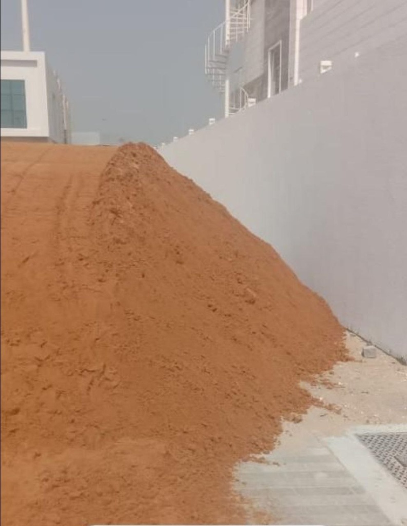   ‏توفير رمل زراعي أحمر20 متر مكعب
